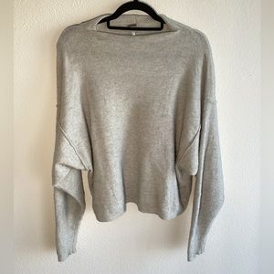 Free People gray sweater sz s